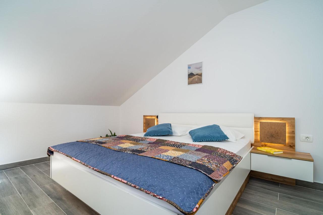 Apartments Amalija Čilipi Kültér fotó