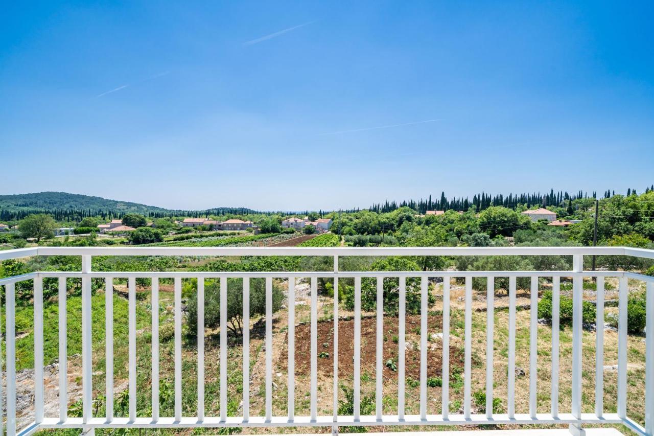 Apartments Amalija Čilipi Kültér fotó